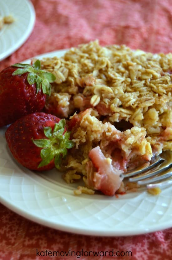 Strawberry Rhubarb Baked Oatmeal