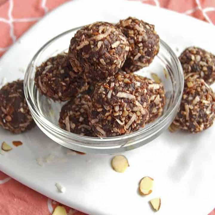 Chocolate Coconut Bites - a healthy snack that is delicious and perfect for curing your chocolate craving, it tastes like an almond joy bar! Sugar and gluten free! Ta